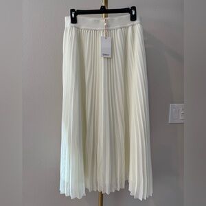 Quince Chiffon Pleated Midi Skirt Ivory size M